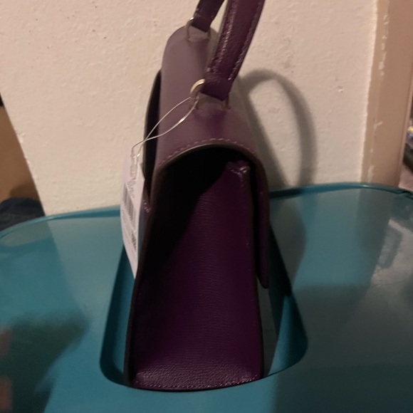 Kate Spade top handle satchel in ripe plum. - Picture 6 of 6